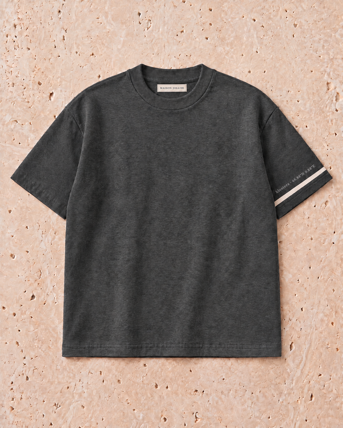 the heavyweight tee in charcoal · klosters — flat lay